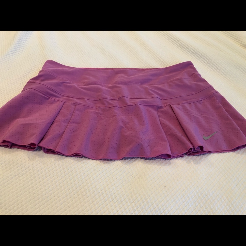 Nike ladies tennis skirt